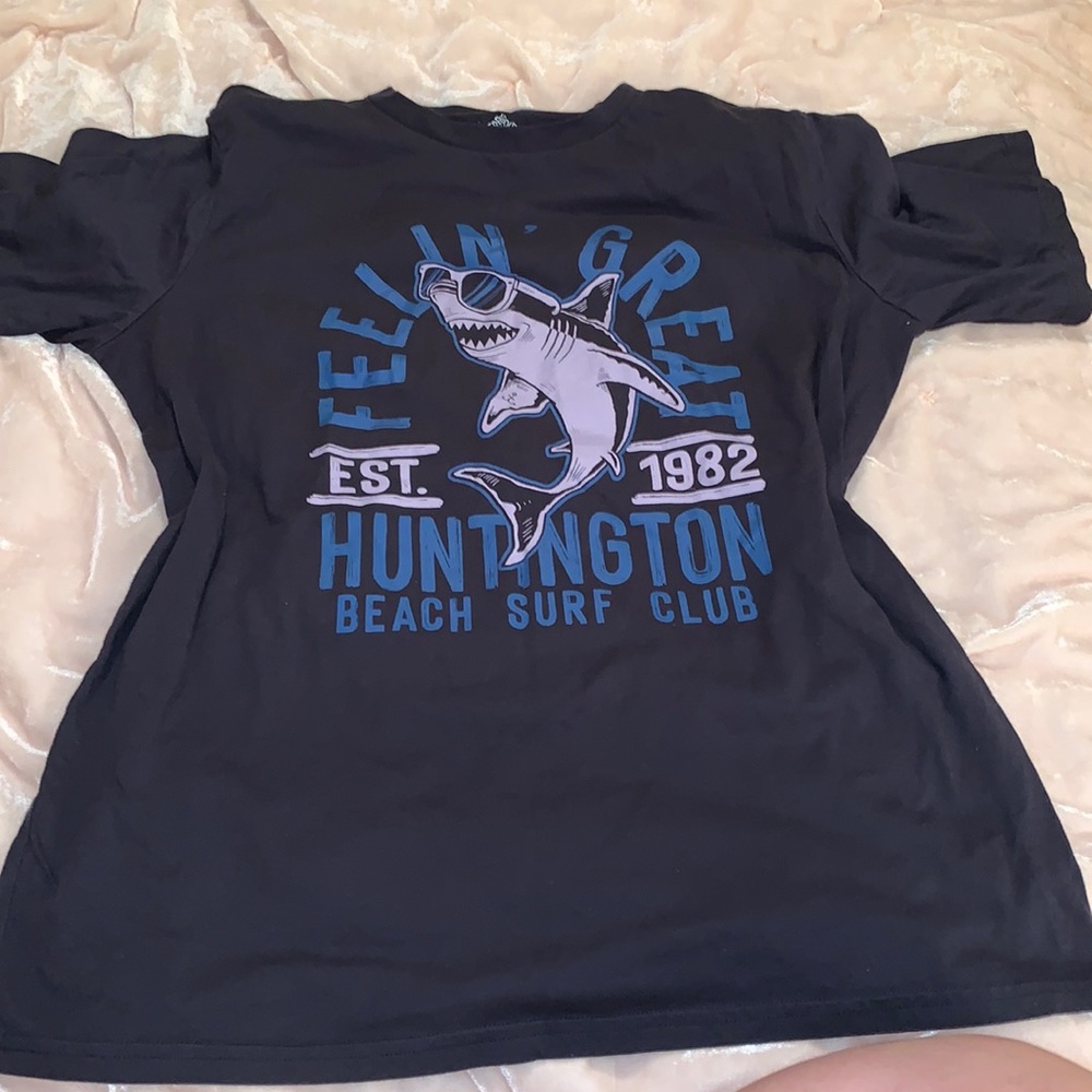 Navy tee